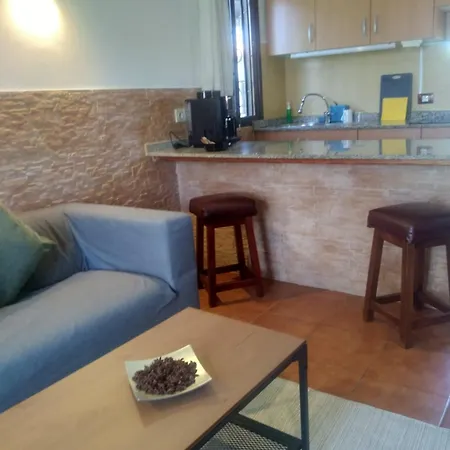 Mono - One Bedroom *